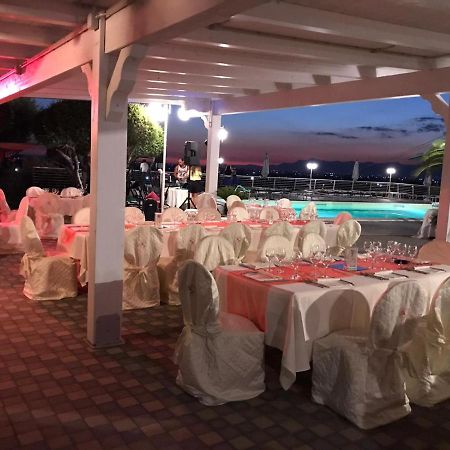 Albanella Hotel Ristorante Paradiso מראה חיצוני תמונה